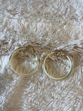 Alison Lou Medium Lucite Jelly Hoop Earrings White Gold Plated Posts – 2”